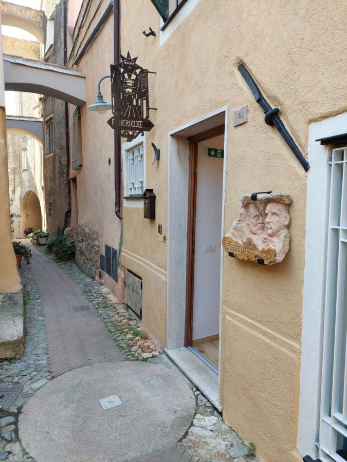 Federico II - Rooms And Breakfast Борджо-Верецці Екстер'єр фото